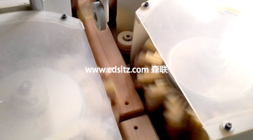 異形木線條側邊砂光.jpg 異形木線條側邊砂光.jpg