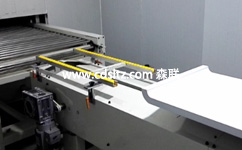 UV噴涂連接后續(xù)流平固化設備.jpg UV噴涂連接后續(xù)流平固化設備.jpg
