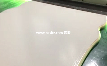 實(shí)木家具UV滾涂生產(chǎn)線滾涂實(shí)色UV底漆遮蓋.jpg 實(shí)木家具UV滾涂生產(chǎn)線滾涂實(shí)色UV底漆遮蓋.jpg