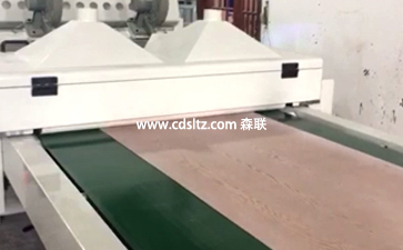 壓紋密度板上料除塵.jpg 壓紋密度板上料除塵.jpg